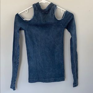 ⭐️ 3 for $20/ Free People Cold Shoulder Blue Top